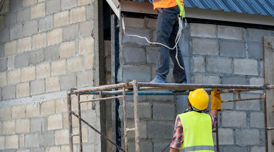 Professional gutter cleaning in Osburn, ID